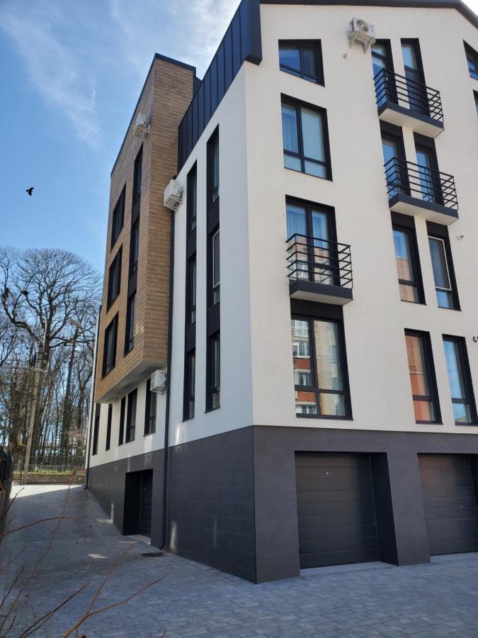 Vinna Просторі Апартаменти В Новобудові. เตอร์โนปิล ภายนอก รูปภาพ